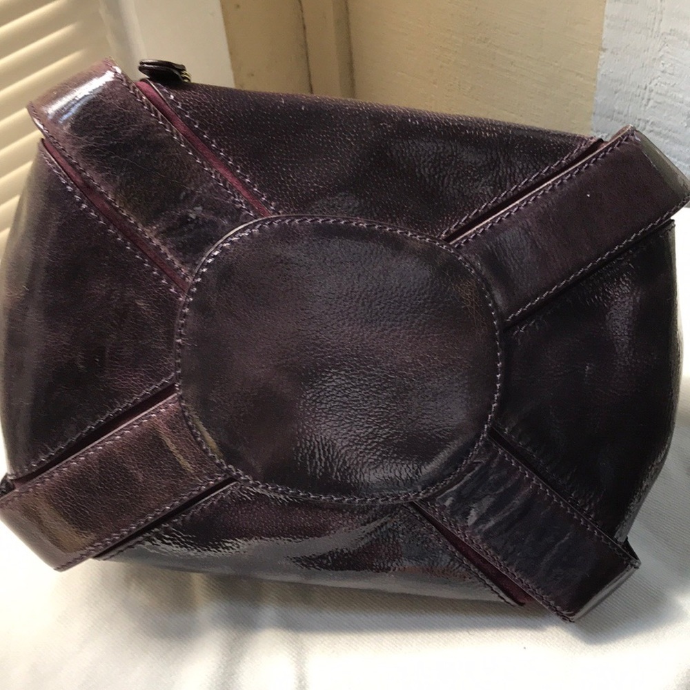 💯 Authentic Jimmy Choo Maddy Patent Leather Bag - Picture 5 of 12